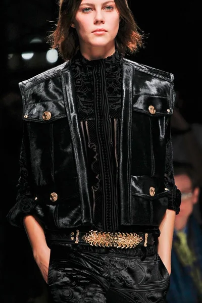Look 65